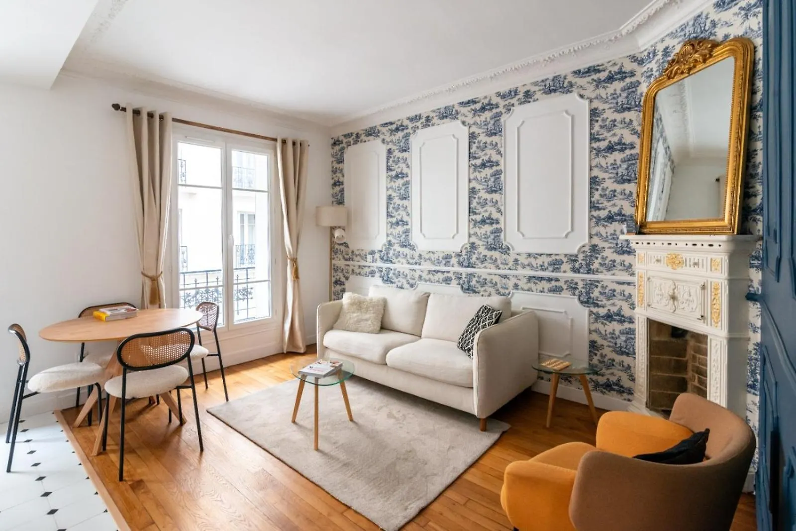 Charming Parisian Flat Near Eiffel Tower Apartment France