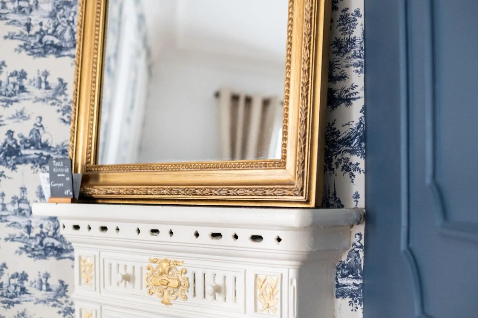 Charming Parisian Flat Near Eiffel Tower Apartment France